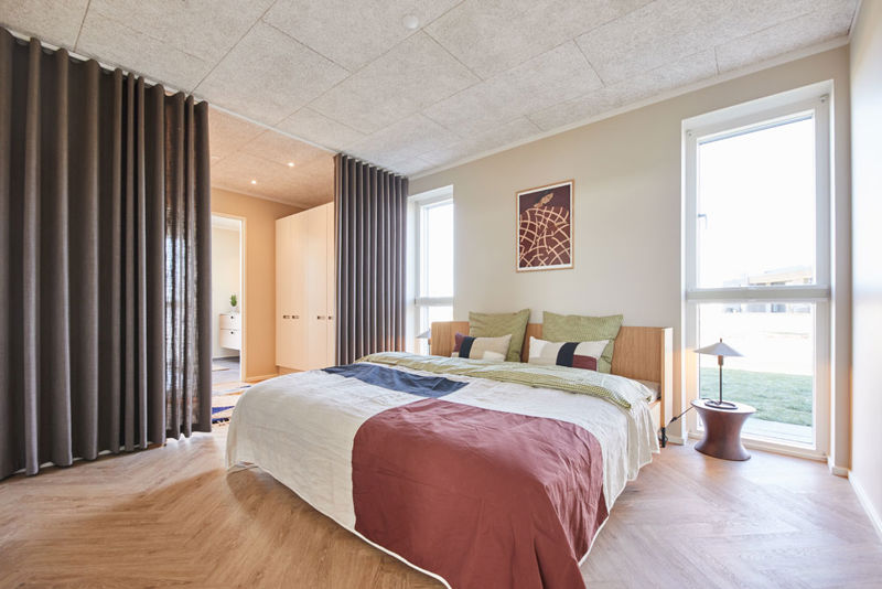 15774_SOVEVÆRELSE_GARDINER