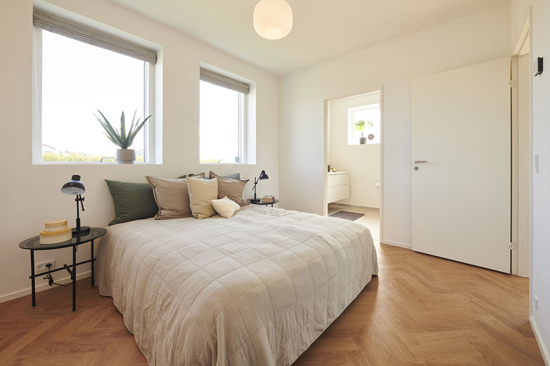 15883 Soveværelse Kig Mod Toilet