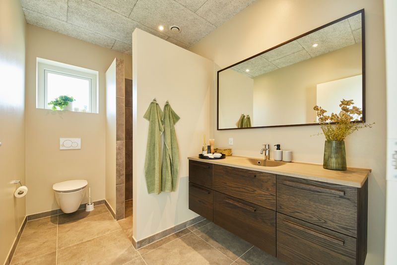 16508 V163 Badeværelse 2