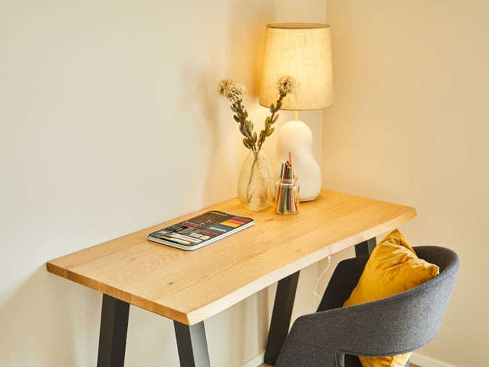 16508 V163 Skrivebord