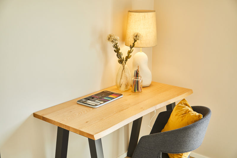 16508 V163 Skrivebord