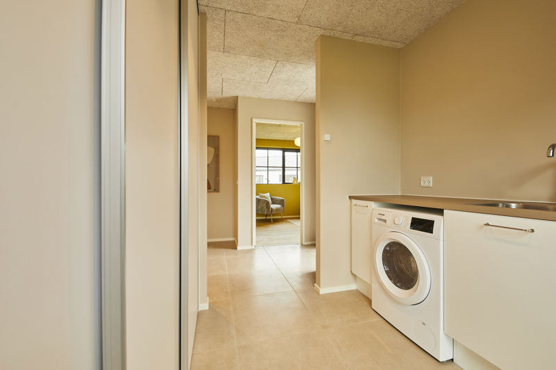 16568 Bryggers Og Indgang