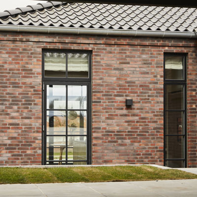 16568 Høje Vinduer Og Gesims