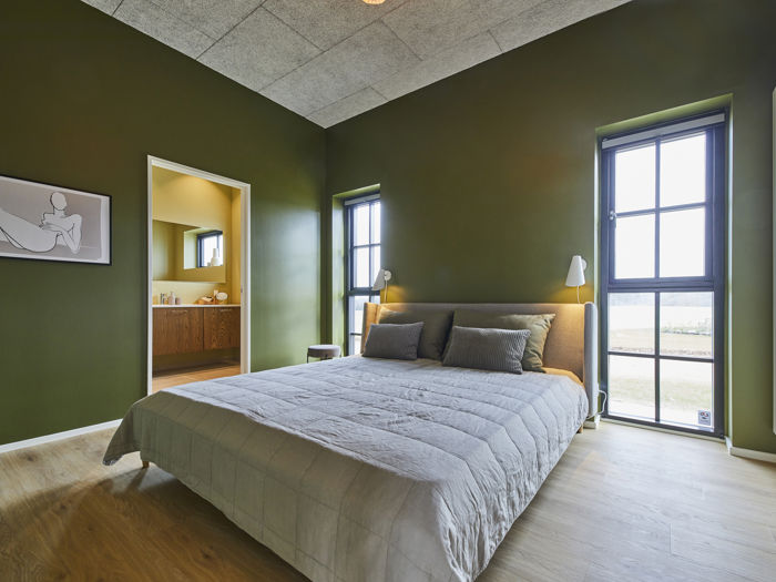 16568 Soveværelse Med Kig Til Bad