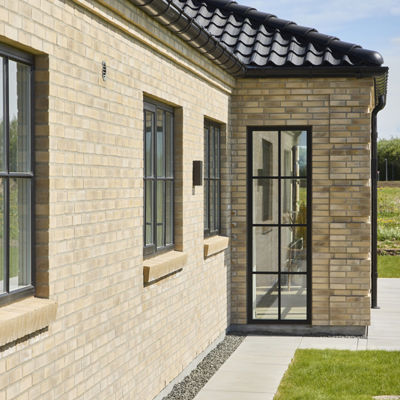 16502 Eksteriør Forskudt Vinkel