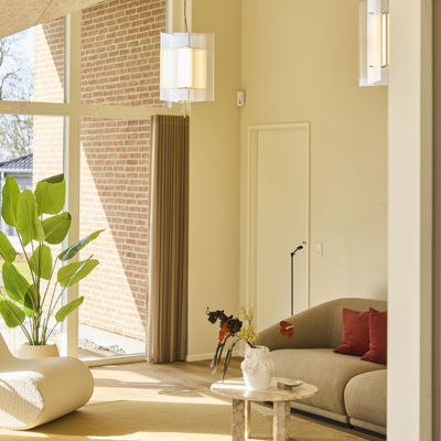 20061 Stue Med Højt Vindue